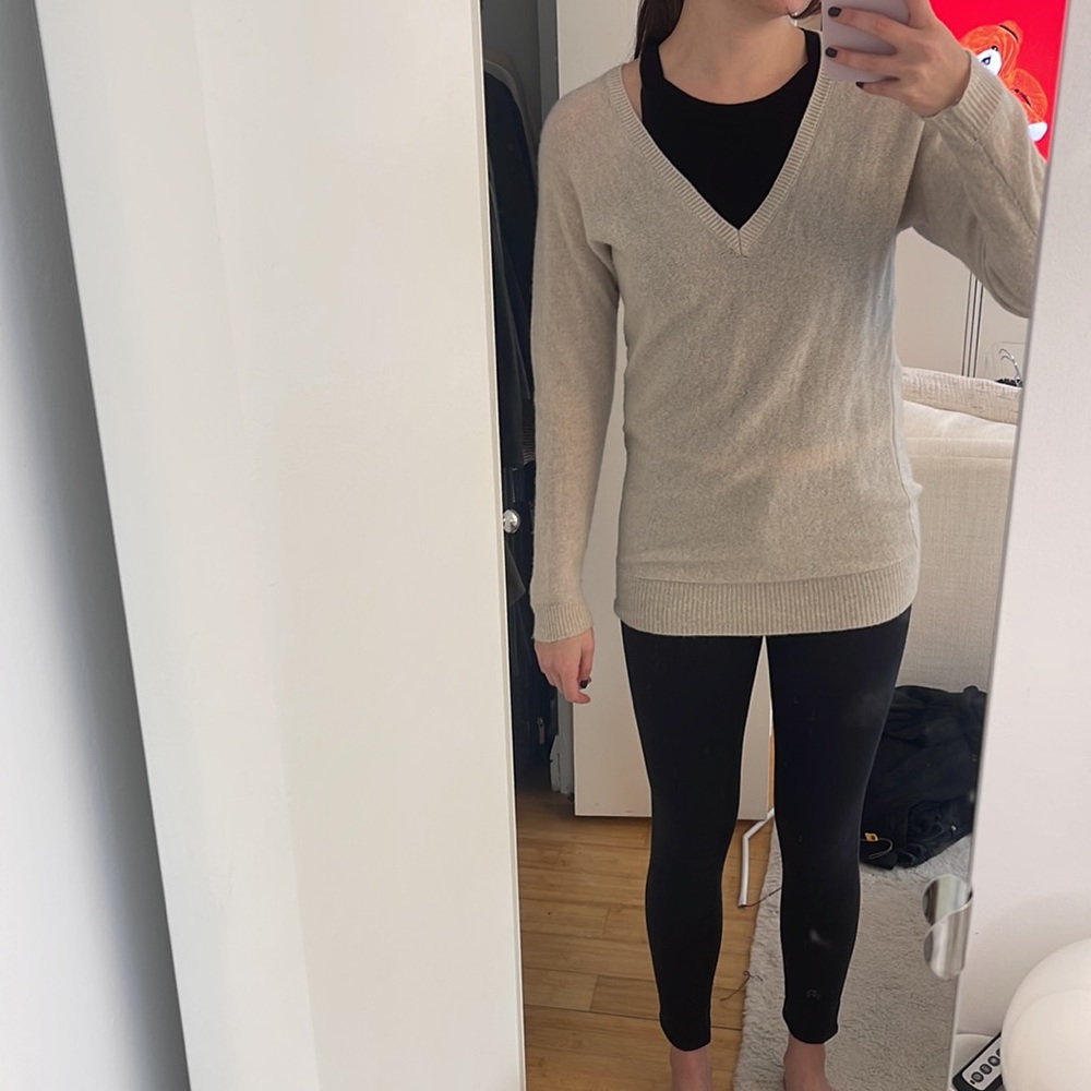 Theory Vneck Cashmere Sweater